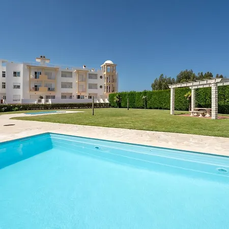 The Blue Wave - Condominio Privado Com Piscina